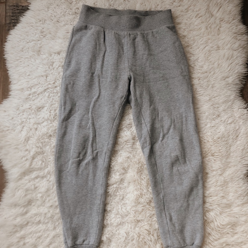 TNA Aritzia Cozy Fleece Boyfriend Cuffed Sweatpants in original grey color!